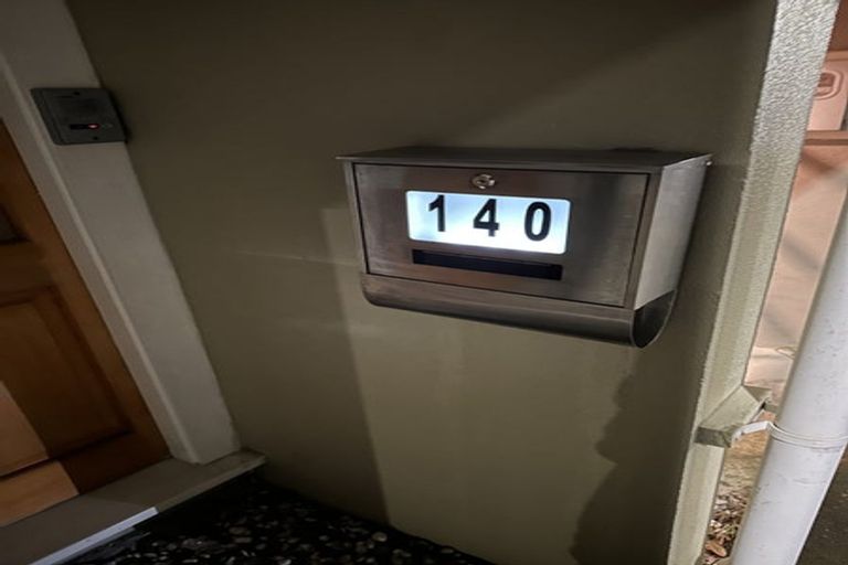 Photo of property in 132 Aro Street, Aro Valley, Wellington, 6021