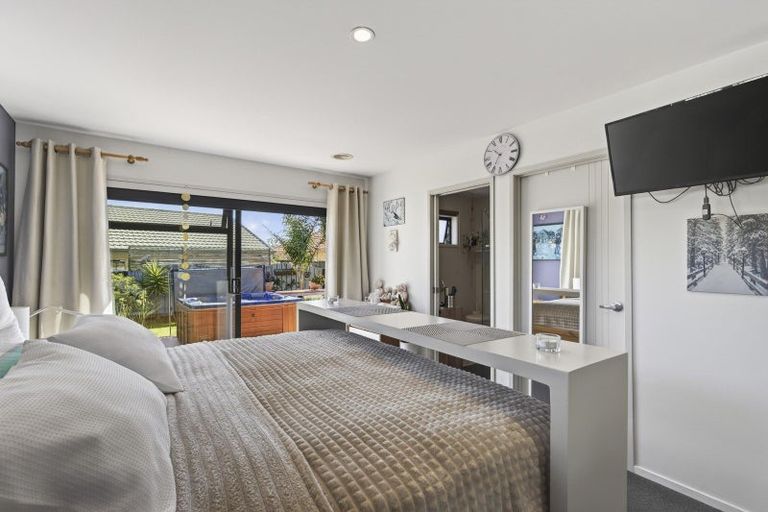 Photo of property in 7d Hinau Street, Inglewood, 4330