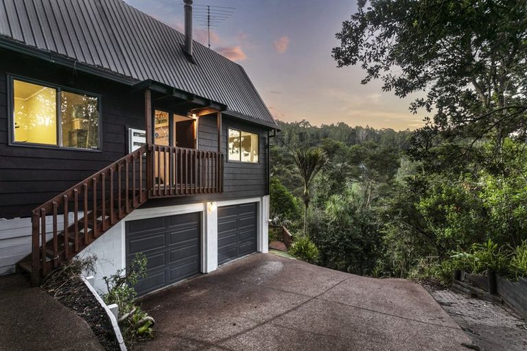 Photo of property in 30 Wood Bay Road, Titirangi, Auckland, 0604