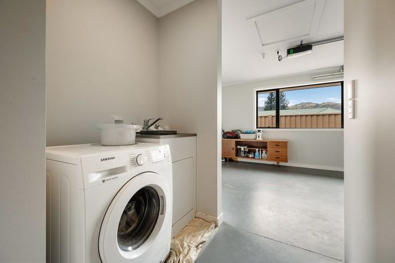 Photo of property in 8a Mead Avenue, Cromwell, 9310