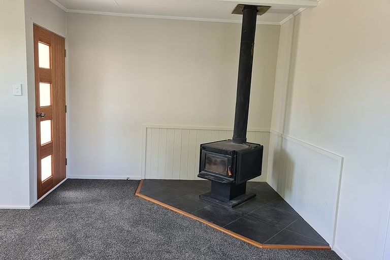 Photo of property in 27 Moore Crescent, Carterton, 5713