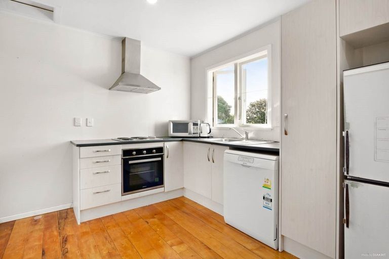 Photo of property in 227 Sturges Road, Henderson, Auckland, 0612