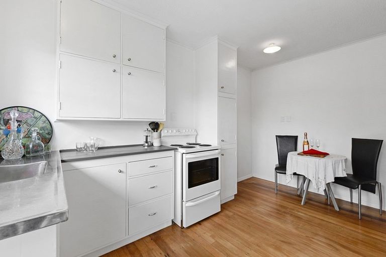 Photo of property in 2/12 Hildreth Street, Trentham, Upper Hutt, 5018