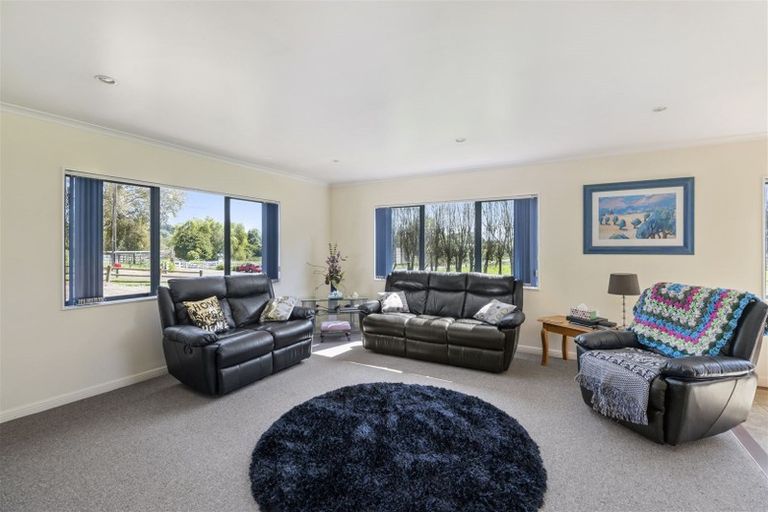 Photo of property in 52 Papaitonga Lake Road, Ohau, Levin, 5570
