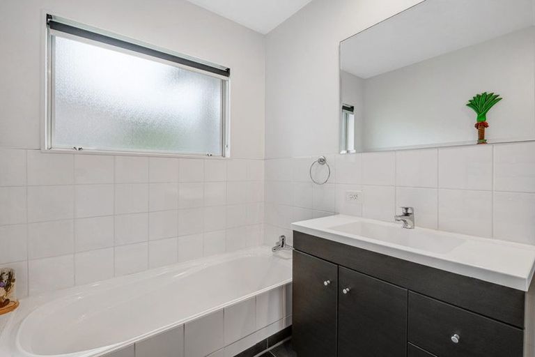 Photo of property in 11 Kestrel Heights, Arkles Bay, Whangaparaoa, 0932