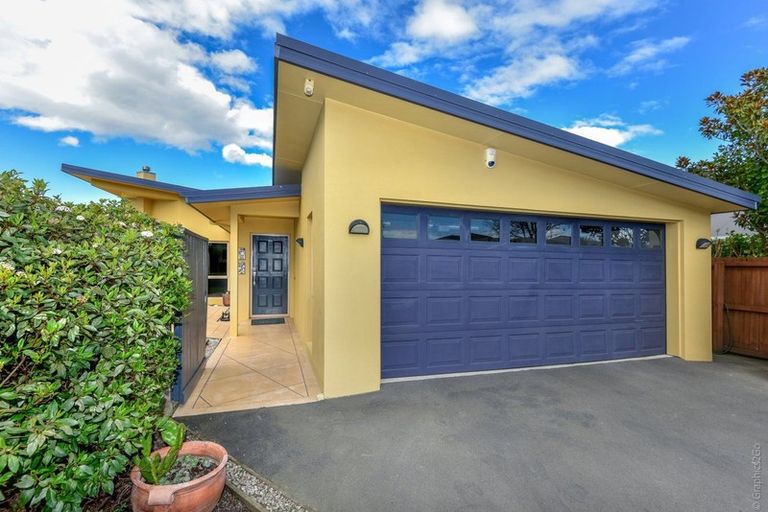 Photo of property in 10 Elmslie Grove, Halswell, Christchurch, 8025