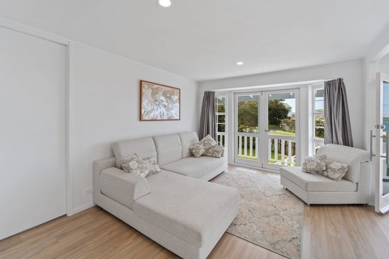 Photo of property in 6 Tamatea Drive, Snells Beach, 0920