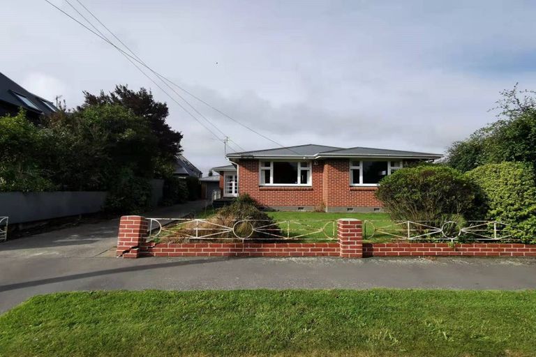 Photo of property in 19 Shearer Avenue, Papanui, Christchurch, 8052