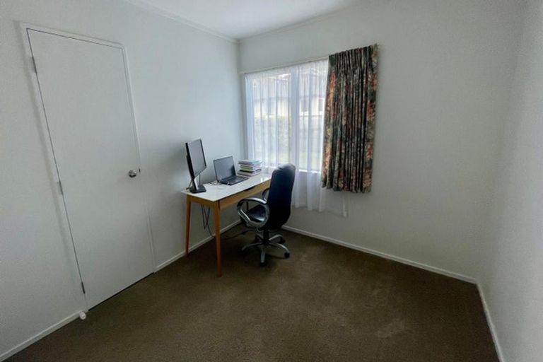 Photo of property in 1/14 Knott Road, Stanmore Bay, Whangaparaoa, 0932