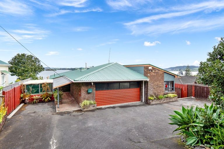 Photo of property in 21 Weir Crescent, Onerahi, Whangarei, 0110
