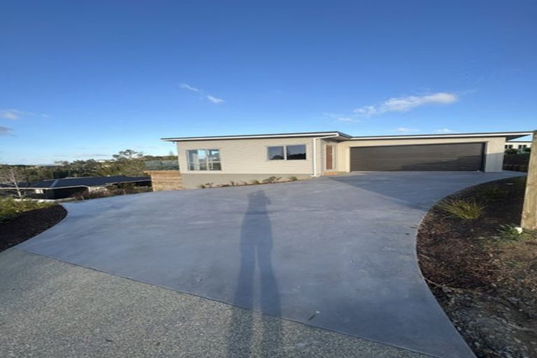 Photo of property in 10 Morey Road, Cable Bay, 0420