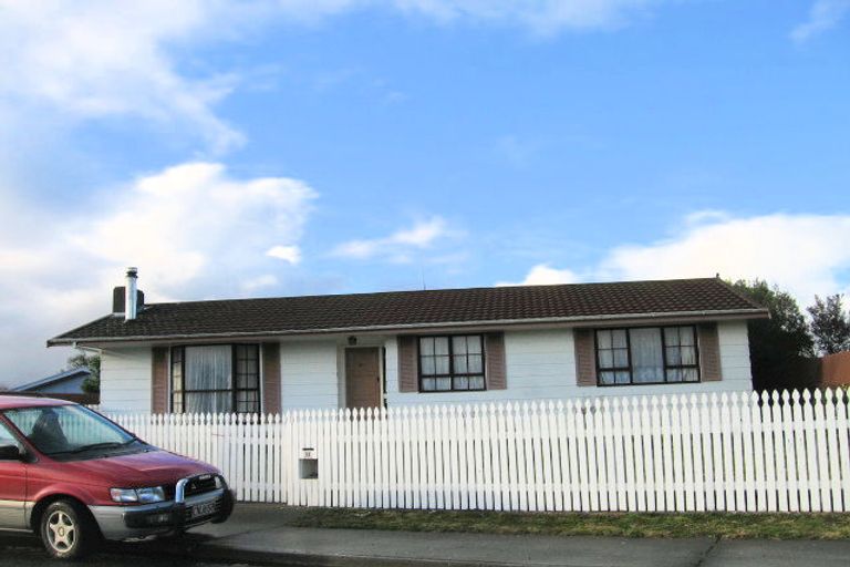 Photo of property in 8 Burton Place, Flaxmere, Hastings, 4120