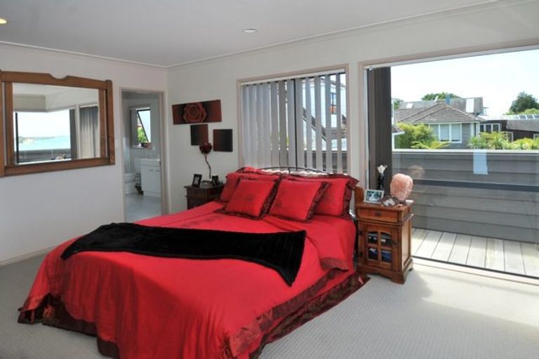 Photo of property in 5 Clifton Road, Browns Bay, Auckland, 0630
