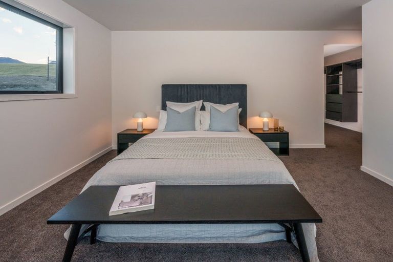 Photo of property in 30 Carrickmore Crescent, Wanaka, 9305