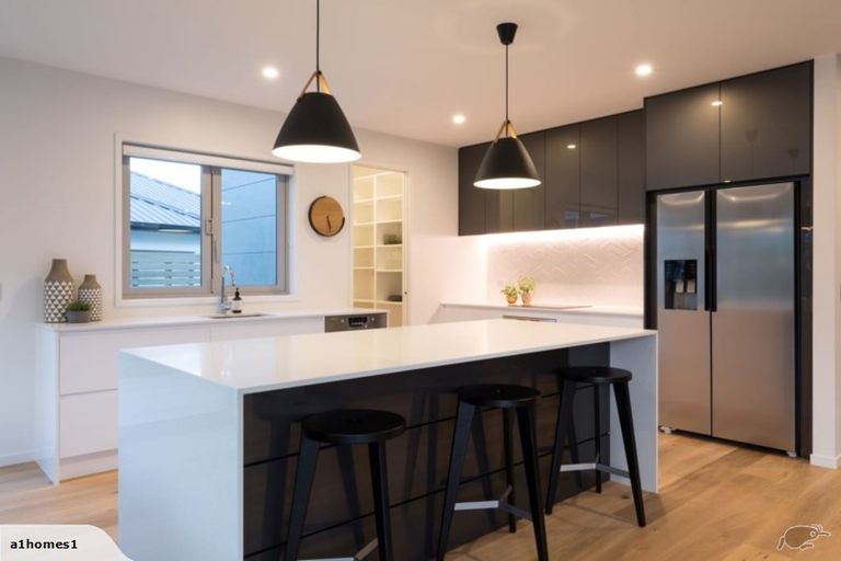 Photo of property in 13 Podgora Avenue, Kumeu, 0810