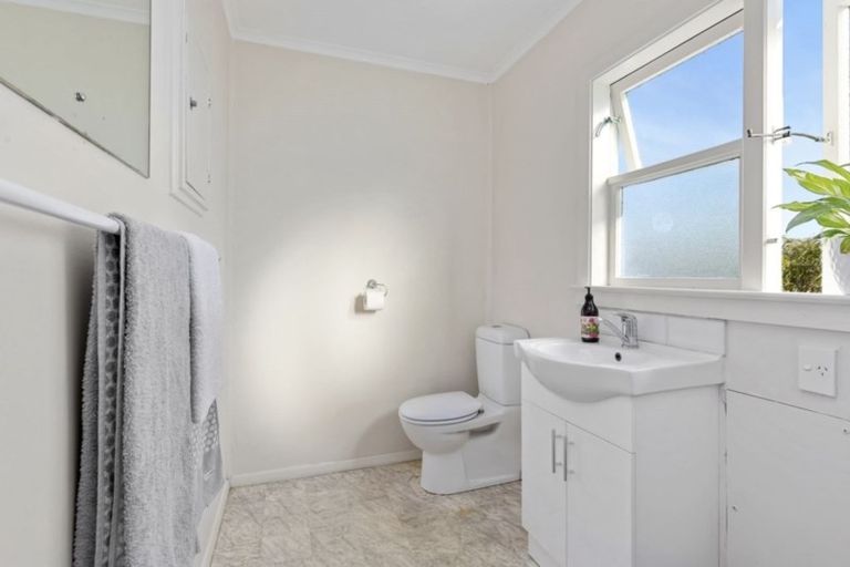 Photo of property in 3/264 Muritai Road, Eastbourne, Lower Hutt, 5013