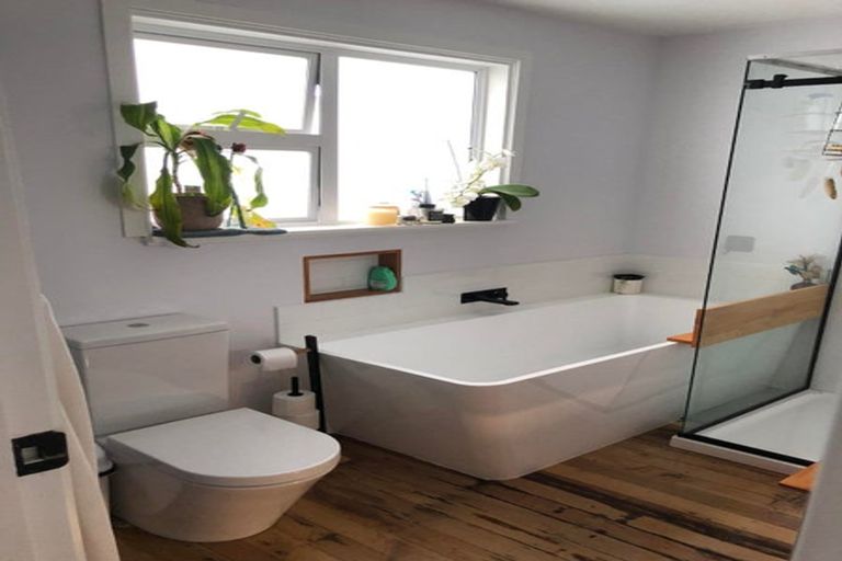 Photo of property in 11 Barton Grove, Naenae, Lower Hutt, 5011