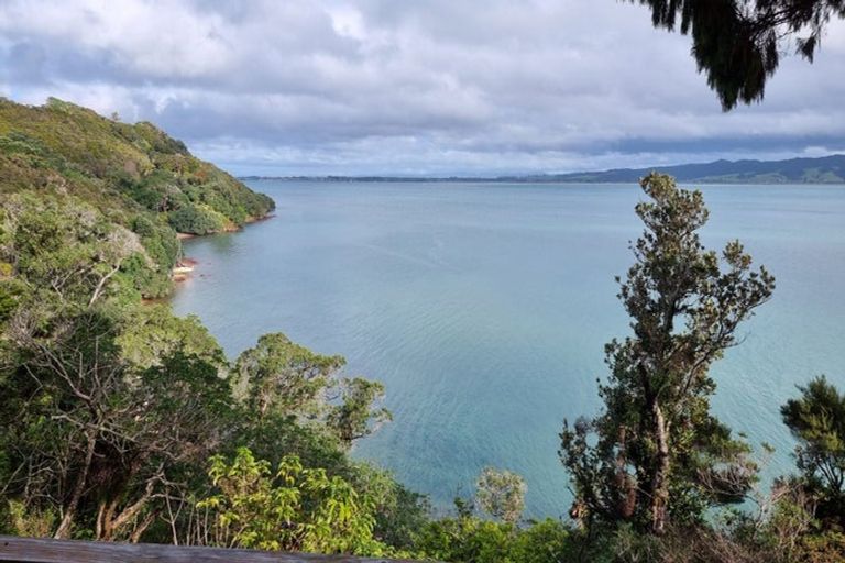 Photo of property in 84 Manganese Point Road, Tamaterau, Whangarei, 0174