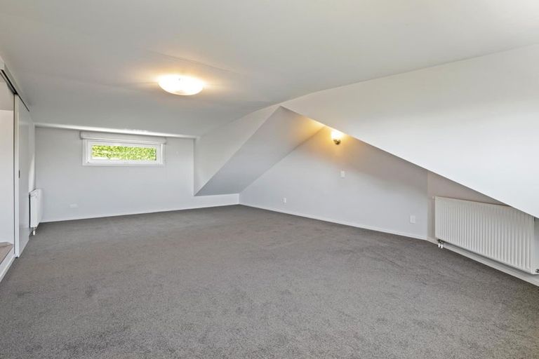 Photo of property in 160 Dyers Pass Road, Cashmere, Christchurch, 8022
