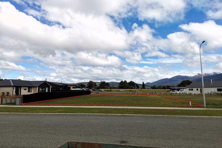 Photo of property in 100 Tukare Loop, Te Anau, 9600