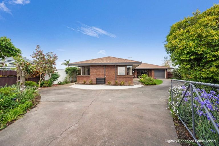 Photo of property in 30c Neeve Road, Taradale, Napier, 4112