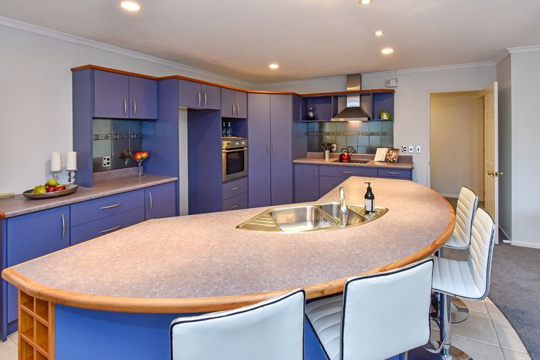 Photo of property in 7 Crannich Place, Wattle Downs, Auckland, 2103