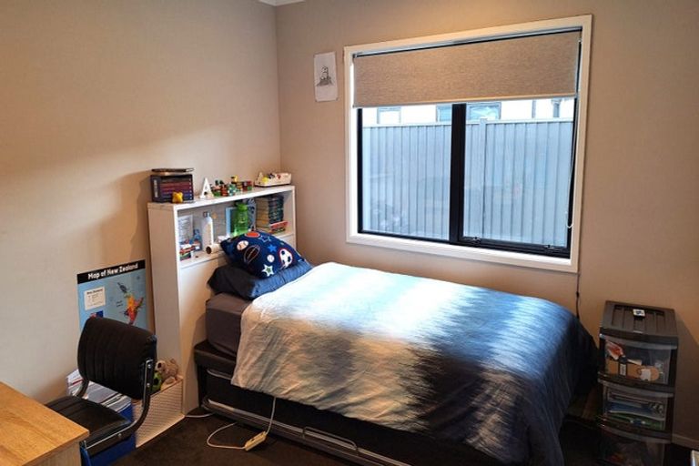 Photo of property in 19 Te Kaeaea Crescent, Wallaceville, Upper Hutt, 5018