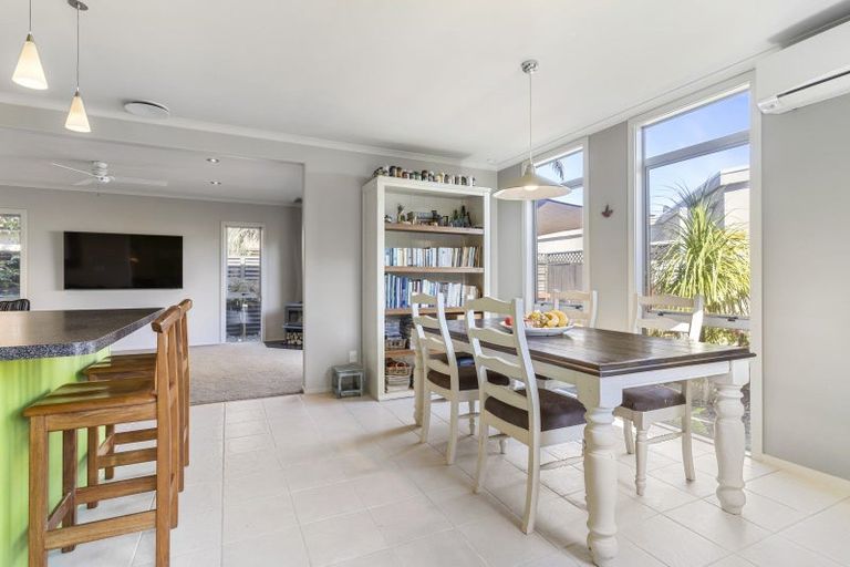 Photo of property in 12 Paua Cove, Papamoa Beach, Papamoa, 3118