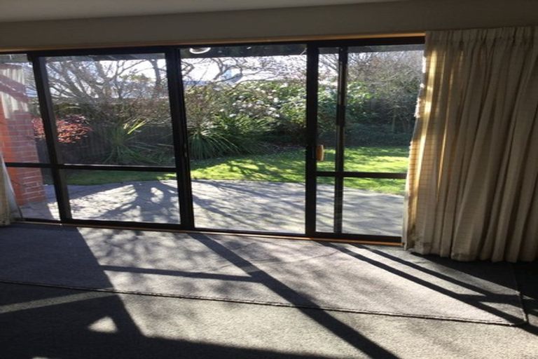 Photo of property in 27b Bryndwr Road, Fendalton, Christchurch, 8052