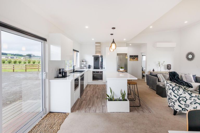 Photo of property in 33 Meavy Lane, Ashhurst, Palmerston North, 4470