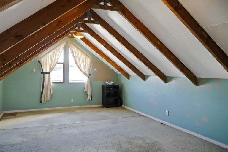 Photo of property in 15 Irishman Drive, Twizel, 7901