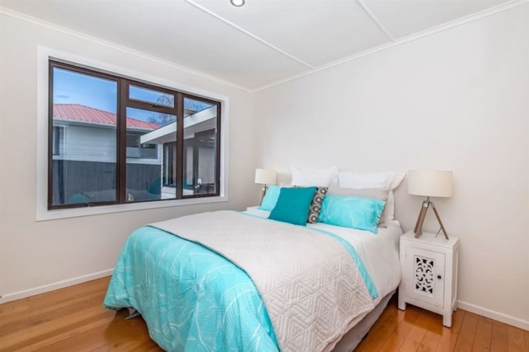 Photo of property in 12 Pomaria Road, Henderson, Auckland, 0610