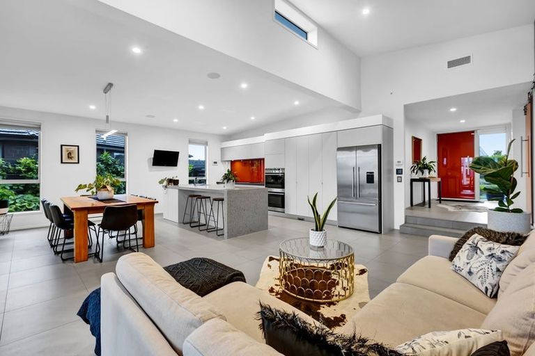 Photo of property in 59 Links Drive, Waiwhakaiho, New Plymouth, 4312