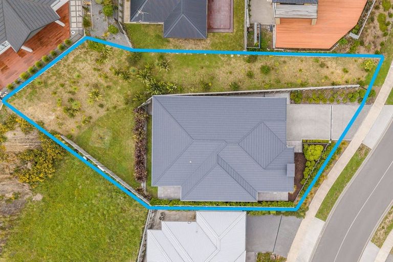 Photo of property in 49 Waitaria Terrace, Aotea, Porirua, 5024