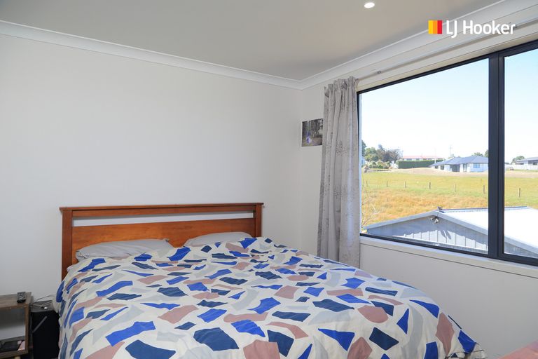 Photo of property in 39 Baker Street, Stirling, 9231