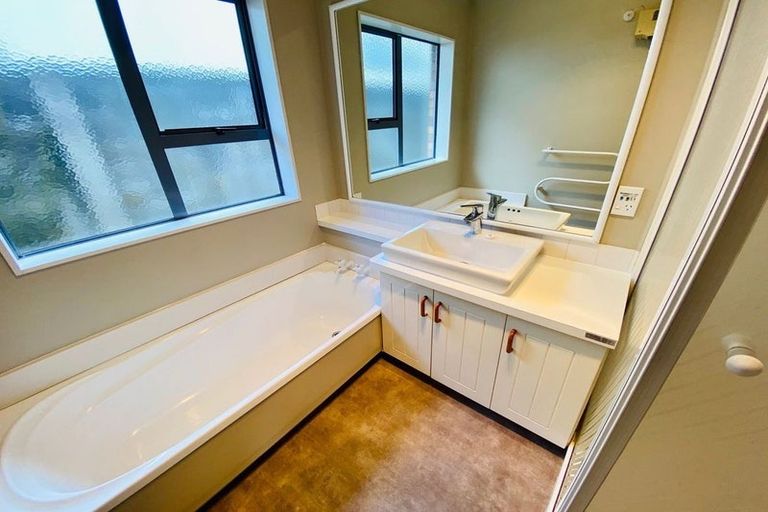 Photo of property in 2/49 Sackville Street, Fitzroy, New Plymouth, 4312