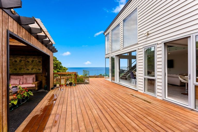 Photo of property in 126-128 Lax Crescent, Leigh, 0985