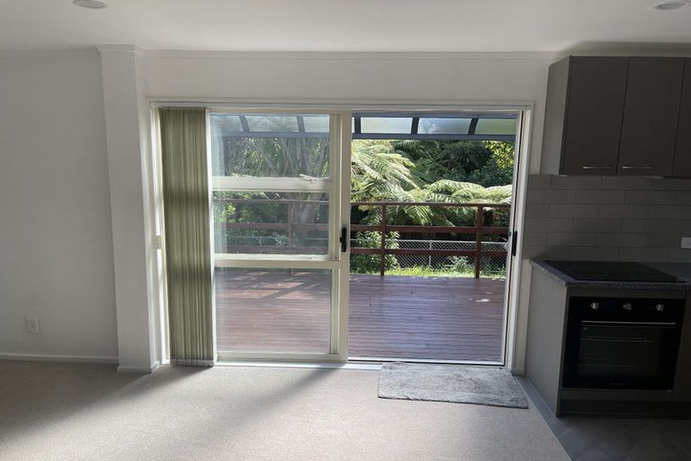 Photo of property in 48 Tiri Tiri Road, Birkdale, Auckland, 0626