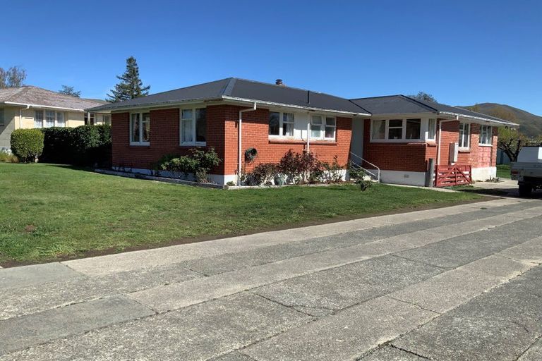 Photo of property in 8 Rata Drive, Otematata, 9412