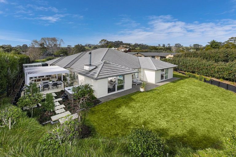 Photo of property in 60 Muriwai Road, Waimauku, 0812