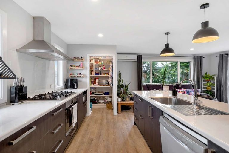 Photo of property in 10 Buckingham Place, Springvale, Whanganui, 4501