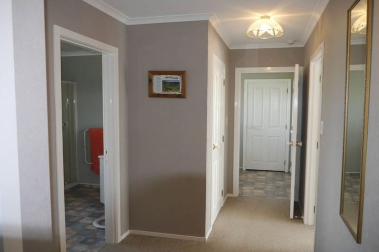 Photo of property in 156 King Road, Inglewood, 4386