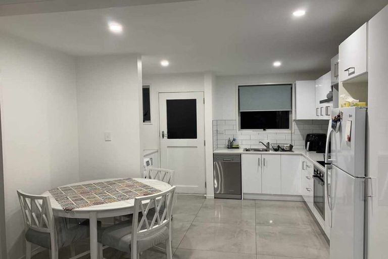 Photo of property in 2/34 Huxley Street, Sydenham, Christchurch, 8023