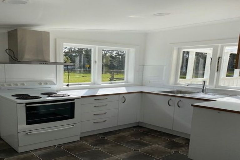 Photo of property in 87 Trigg Road, Kumeu, 0891