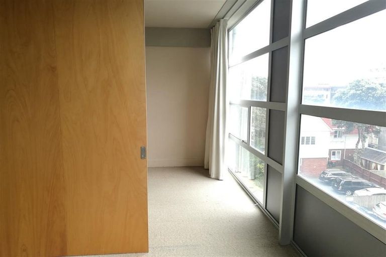 Photo of property in St Pauls Apartments, 81/43 Mulgrave Street, Thorndon, Wellington, 6011
