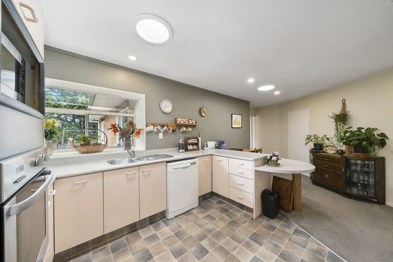 Photo of property in 35 Wood Leigh, Paraparaumu Beach, Paraparaumu, 5032