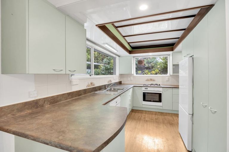 Photo of property in 33 Hewitts Road, Merivale, Christchurch, 8014