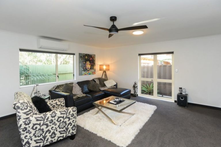 Photo of property in 6a Balmoral Street, Taradale, Napier, 4112