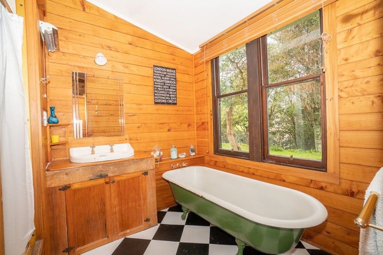 Photo of property in 832 Mako Mako Road, Pahiatua, 4983