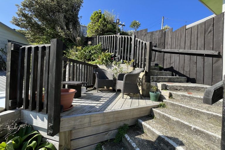 Photo of property in 119 Houghton Bay Road, Houghton Bay, Wellington, 6023